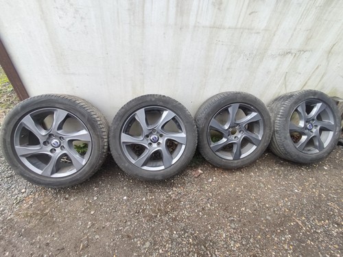 Volvo v40 alloy wheels with - v40,