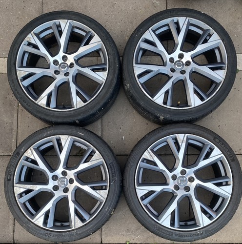 Genuine volvo v90 cross - volvo,