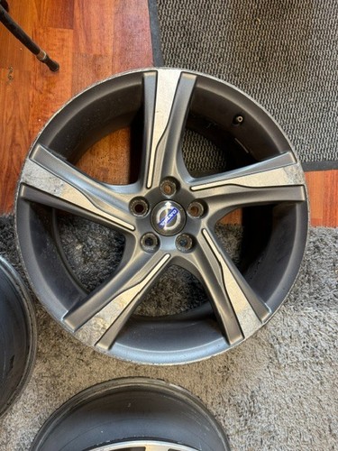 Genuine volvo v60 - genuine,