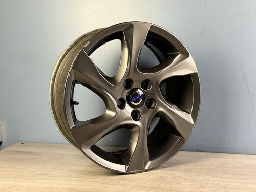 Volvo v40 alloy - alloy, 17