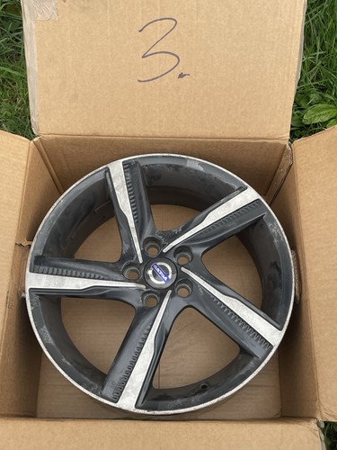 Volvo v40 design - v40, alloy