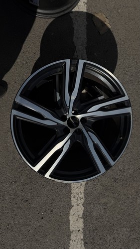 Volvo xc90 design - xc90, 22”