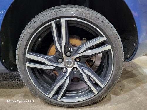 Volvo v40 alloy wheel - volvo,